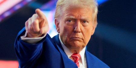 مكافأة
      الرحيل..
      ترامب
      يعرض
      منح
      1000
      دولار
      لكل
      مهاجر
      غير
      شرعي
      يغادر
      أمريكا
      طوعا