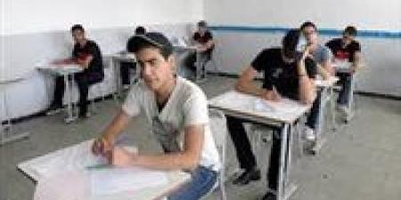 موعد
      امتحانات
      الترم
      الثاني
      2025..
      ...