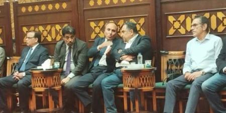 البلشي
      وعبد
      المحسن
      سلامة..
      أبرز
      حضور
      عزاء
      زوجة
      الإعلامي
      محمد
      مصطفى
      شردي