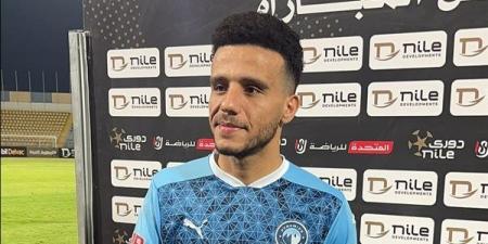 مصطفى
      فتحي:
      تعامل
      الحكام
      معايا
      ...