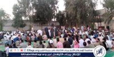 أصوات
      البراءة
      تملأ
      الساحات..
      الأطفال
      والشباب
      يصدحون
      بتكبيرات
      العيد
      قبيل
      صلاة
      عيد
      الأضحى
      في
      قنا