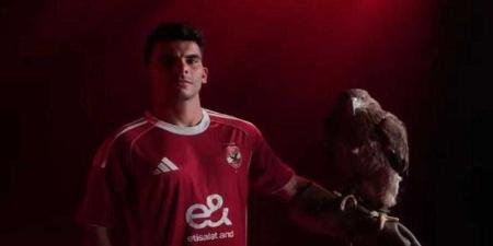 رسميًا..
      زيزو
      لاعبًا
      في
      صفوف
      النادي
      الأهلي