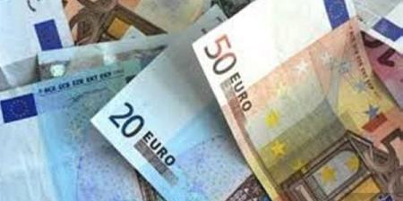 الموجودات النقدية الخارجية تواصل التحليق فوق عتبة 400 مليار درهم