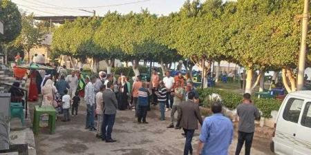 بحضور
      المحافظ..
      عروض
      فنية
      لقصور
      الثقافة
      بأسيوط
      في
      احتفالات
      عيد
      الأضحى