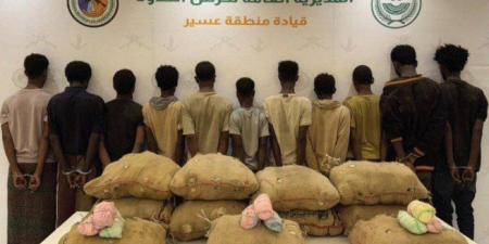 ضبط
      (11)
      شخصا
      لمحاولتهم
      تهريب
      كمية
      من
      نبات
      القات
      المخدر
      بمنطقة
      عسير