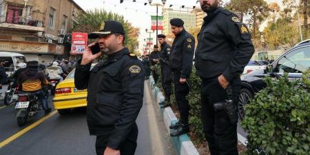إيران
      تعلن
      اعتقال
      "عميلين
      للموساد"