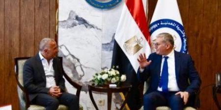 مصر:
      وزير
      البترول
      يبحث
      مع
      مجموعة
      السويدى
      إليكتريك
      تعزيز
      التعاون
      المشترك