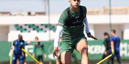 فريق
      الرجاء
      يؤجل
      انطلاق
      التداريب