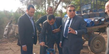محافظ الدقهلية يستوقف سيارات أنابيب بوتاجاز للتأكد من معايرة الأنابيب بالميزان بقرى دكرنس