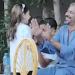 ضحكات
      صغيرة
      في
      حضن
      كبير..
      أب
      يشارك
      ابنته
      لحظات
      لعب
      لا
      تنسى|شاهد