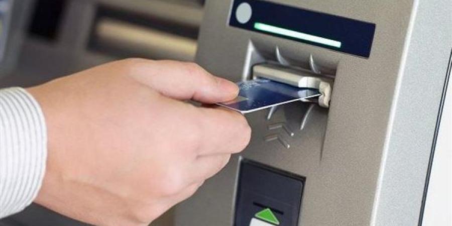 لو
      هتسحب
      فلوس
      من
      ماكينات
      ATM..
      ...