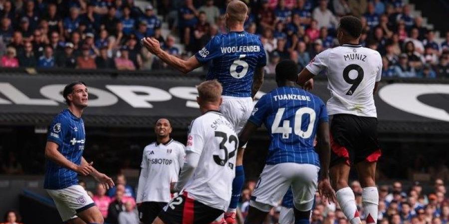 إبسويتش تاون يتقدم على فولهام 1-0 في الشوط الأول بالدوري الإنجليزي الممتاز