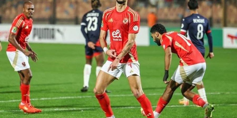 "قمر الدولة" حكمًا لمباراة الأهلي وسموحة في الدوري المصري