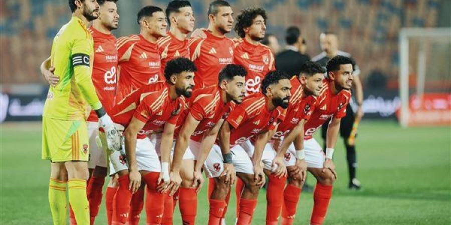 8
      لاعبين|
      الغيابات
      تضرب
      الأهلي
      قبل
      مواجهة
      بتروجيت
      اليوم
      في
      الدوري
      المصري