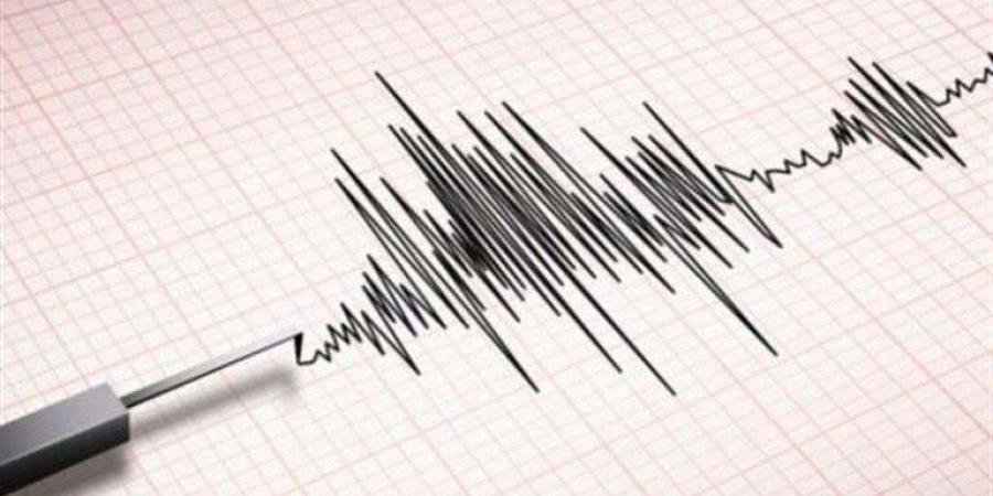 زلزال
      بقوة
      5.1
      درجة
      يضرب
      مقاطعة
      غورونتالو
      الإندونيسية