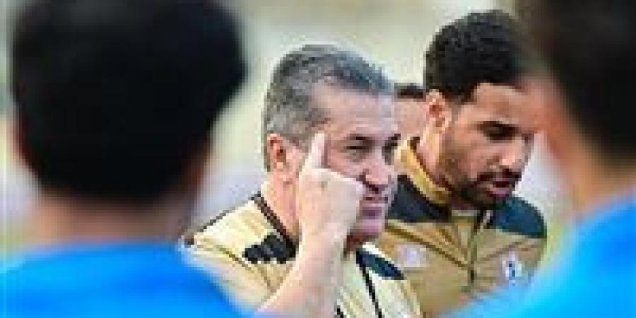 جوزيه
      بيسيرو:
      الزمالك
      كان
      يستحق
      الفوز
      أمام
      المصري..
      وسأقاتل
      حتى
      نهاية
      الدوري