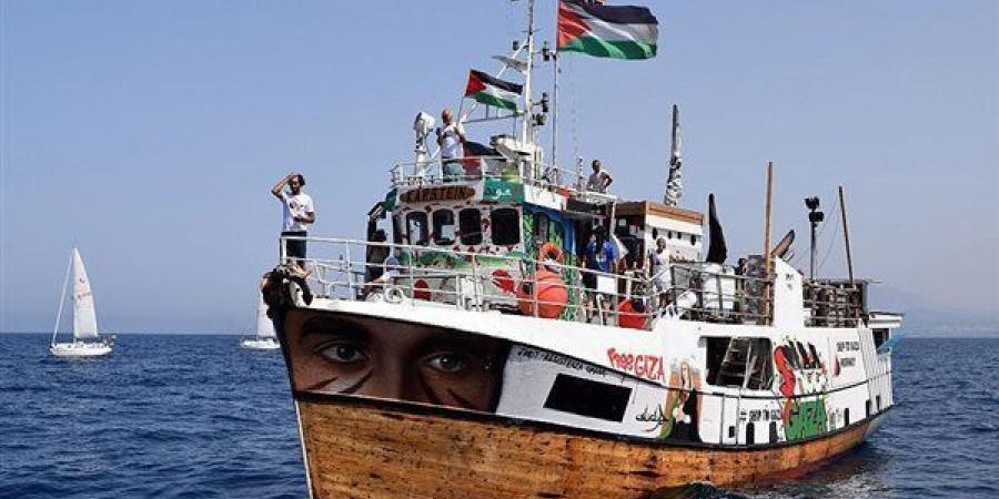 أسطول
      الحرية
      لغزة:
      سفينة
      أطلقت
      نداء
      استغاثة
      بعد
      هجوم
      بـ"درون"
      قبالة
      سواحل
      مالطا