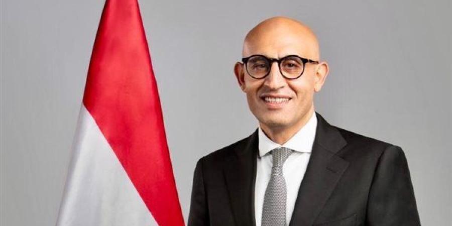 وزير
      التعليم
      يعلن
      بدء
      العام
      ...