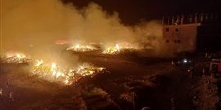 الدفع
      ب19
      سيارة
      إطفاء
      و22
      فنطاس
      مياه
      للسيطرة
      علي
      حريق
      الغربية