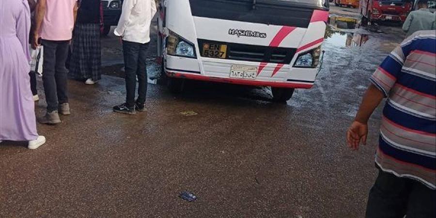 رئيس
      مدينة
      بلطيم
      يتابع
      حل
      أزمة
    ...