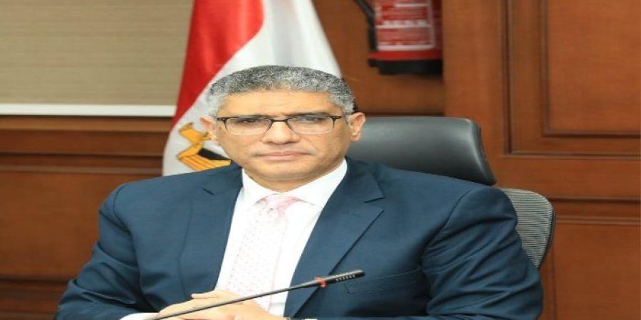 محافظ
      الجيزة:
      استعدادات
      مكثفة
      بالمنظومة
      الصحية
      لاستقبال
      عيد
      الأضحى