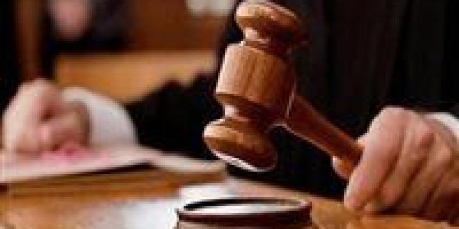 المؤبد
      لعاطلين
      لحيازتهم
      أسلحة
      نارية
      واستعراضهم
      القوة
      بالقليوبية