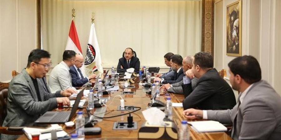 وزير
      قطاع
      الأعمال:
      انفتاح
      كامل
      ...