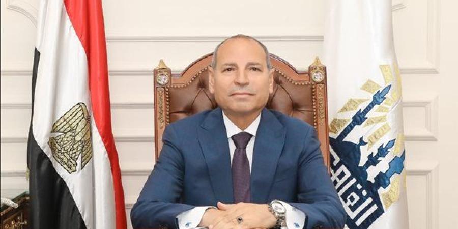 محافظ
      القاهرة:
      العاصمة
      أنهت
      استعداداتها
      لاستقبال
      عيد
      الأضحى
      المبارك