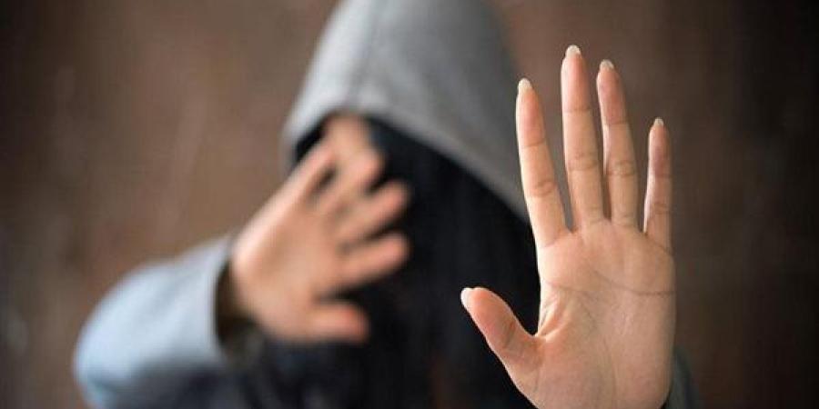 القبض
      على
      عامل
      تحرش
      بسيدة
      داخل
      مول
      شهير
      بأكتوبر