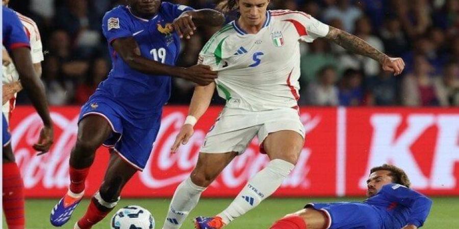 مشاهدة
      مباراة
      إسبانيا
      ضد
      فرنسا
      في
      الدور
      نصف
      النهائي
      من
      بطولة
      دوري
      الأمم
      الأوروبية
      2025
      بث
      مباشر