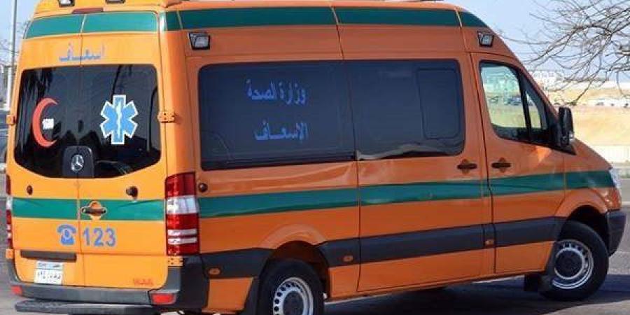 إصابة
      3
      أشخاص
      في
      انقلاب
      ملاكي
      بمحور
      أسيوط
      -
      الوادي
      الجديد