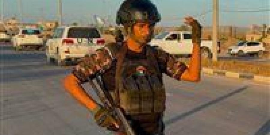 ياسر
      أبو
      شباب:
      من
      سجين
      جنائي
      إلى
      زعيم
      ميليشيا
      متهم
      بنهب
      المساعدات
      تحت
      أنظار
      إسرائيل