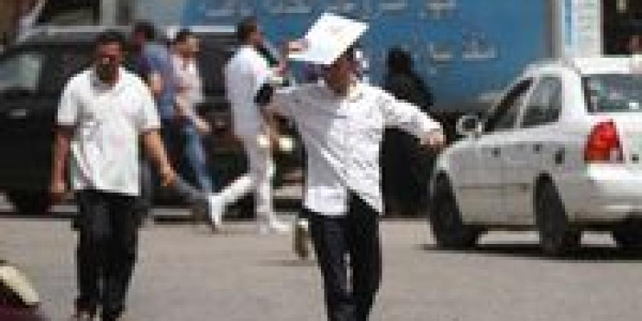 عاجل|
      شديد
      الحرارة..
      الأرصاد
      تكشف
      ...