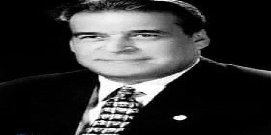 وزير
      التعليم
      العالي
      يودّع
      رئيس
      جامعة
      المنيا
      الأسبق
      بكلمات
      مؤثرة