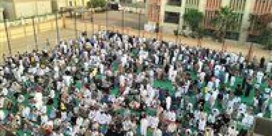 مراكز
      الشباب
      والرياضة
      بالغربية
      تستقبل
      آلاف
      المصلين
      لأداء
      صلاة
      عيد
      الأضحى
      المبارك
