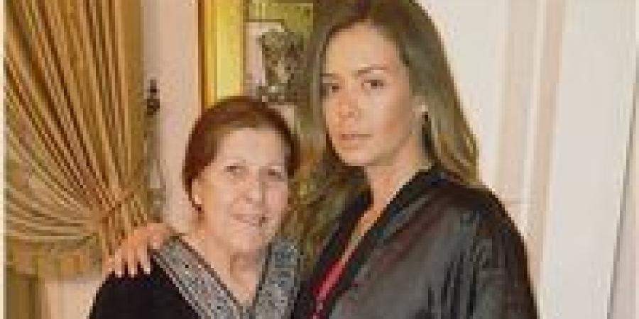 مع
      السلامة
      ياللي
      ربيتي
      وكبرتي
      ..
      وفاة
      جدة
      إيمي
      سالم:
      أمي
      التانية