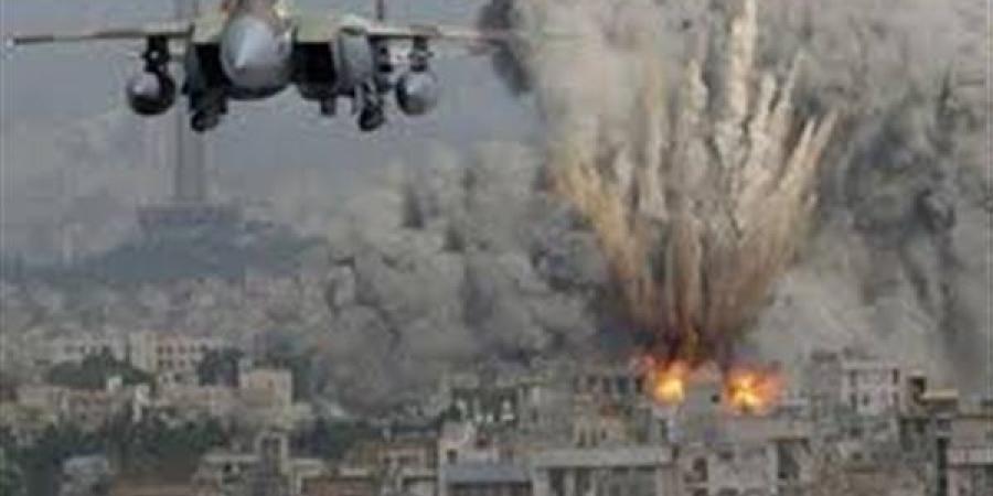 إعلام
      فلسطيني:
      طيران
      الاحتلال
      يشن
    ...