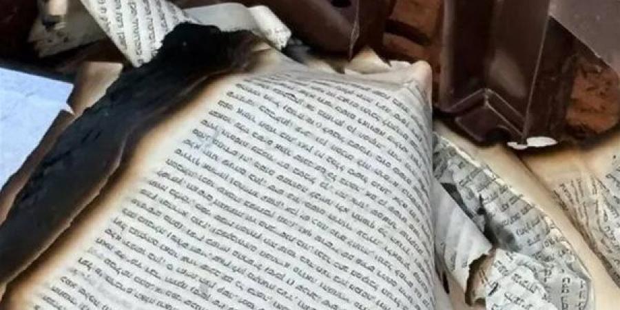 حريق
      كنيس
      الحاخام
      يوسف
      بالقدس
      ...