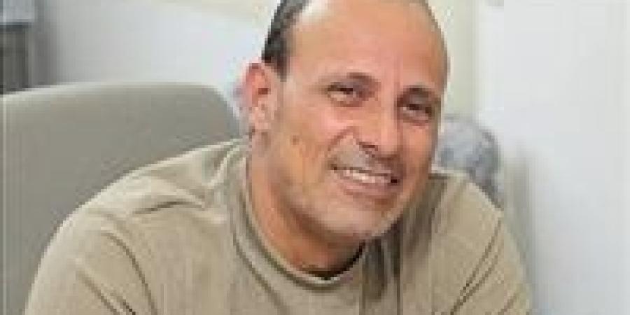 وزير
      العمل
      ينعى
      الشهيد
      البطل
      خالد
      عبدالعال..ويقرر
      صرف
      200
      ألف
      جنيه
      منحة
      لأسرته