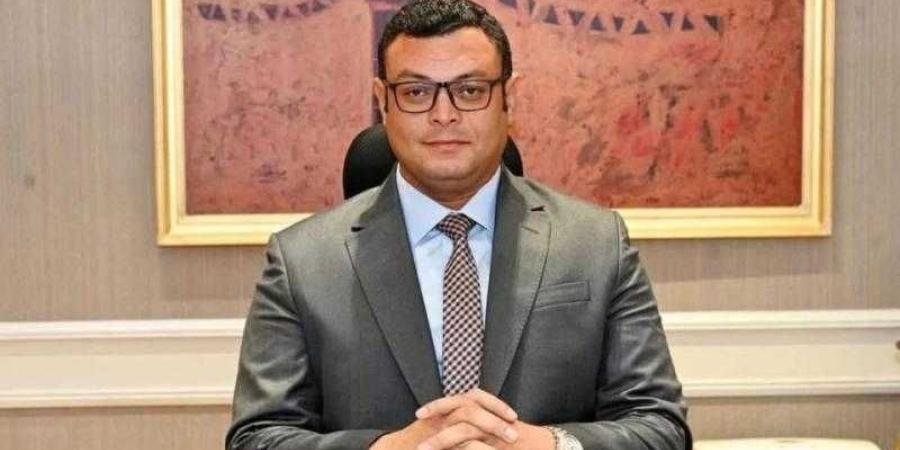 وزير
الإسكان:
17
و18
يونيو
إجراء
3
قرعات
علنية
لتسكين
العملاء
بأراضي
توفيق
الأوضاع
بالعبور