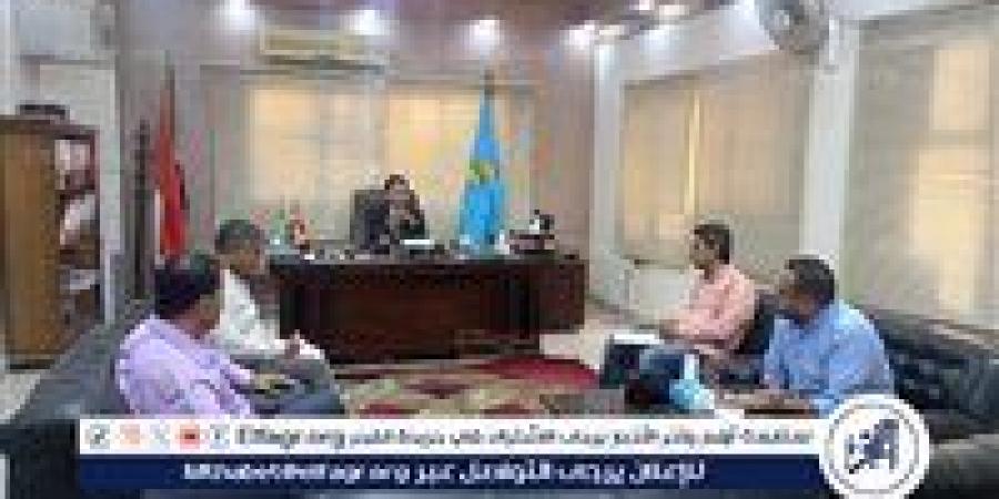 نائب
      محافظ
      مطروح
      يعقد
      اجتماعًا
      لتنسيق
      آلية
      استقبال
      المخلفات
      الصلبة
      بالساحل
      الشمالي
      خلال
      موسم
      الصيف