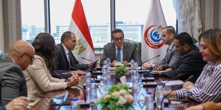 وزير
      الصحة
      يبحث
      مع
      شركة
      "MSD"
      تعزيز
      التعاون