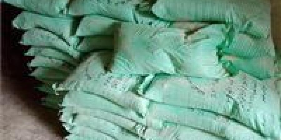 قبل
      ترويجها
      للسوق
      السوداء..
      ضبط
      4
      طن
      من
      الدقيق
      الأبيض
      والبلدي
