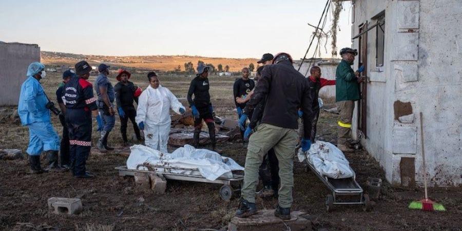 فيضانات
      في
      جنوب
      إفريقيا
      تودي
      بحياة
      86
      شخصا
      على
      الأقل