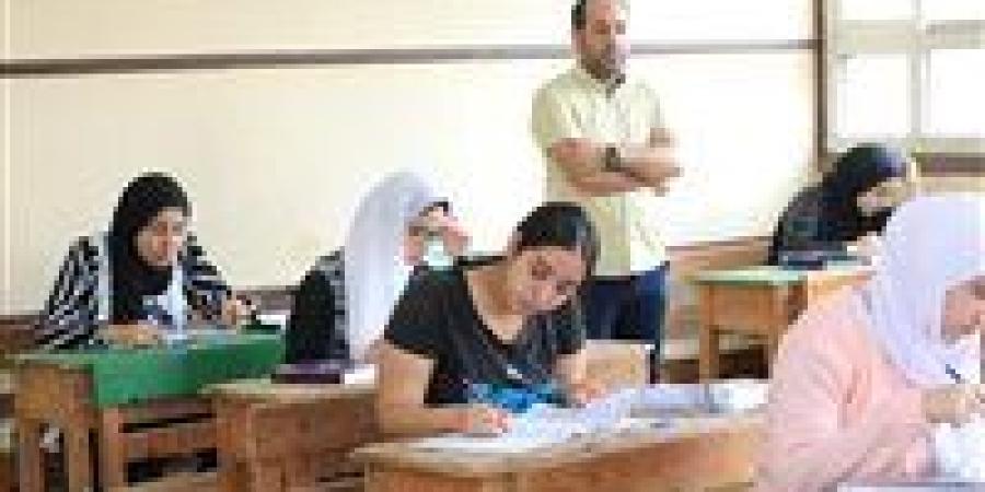 كيفية
      تقديم
      شكاوى
      امتحانات
      الثانوية
      العامة
      2025