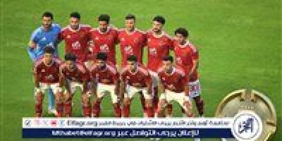 بعثة
      الأهلي
      تغادر
      فندق
      الإقامة
      لمطار
      ميامي