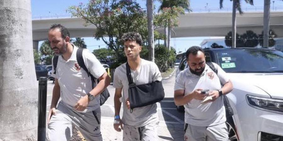 إمام
      عاشور
      يصل
      فندق
      الإقامة
      ...