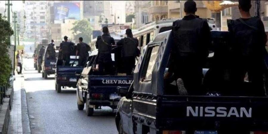 حملات
      أمنية
      لضبط
      جالبى
      ومتجرى
      المواد
      المخدرة
      والأسلحة
      النارية
      والذخائر
      غير
      المرخصة