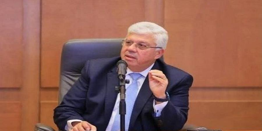 معهد
      البحوث
      الطبية
      يناقش
      مستقبل
      الطب
      وصحة
      المجتمع
      في
      مؤتمره
      السنوي