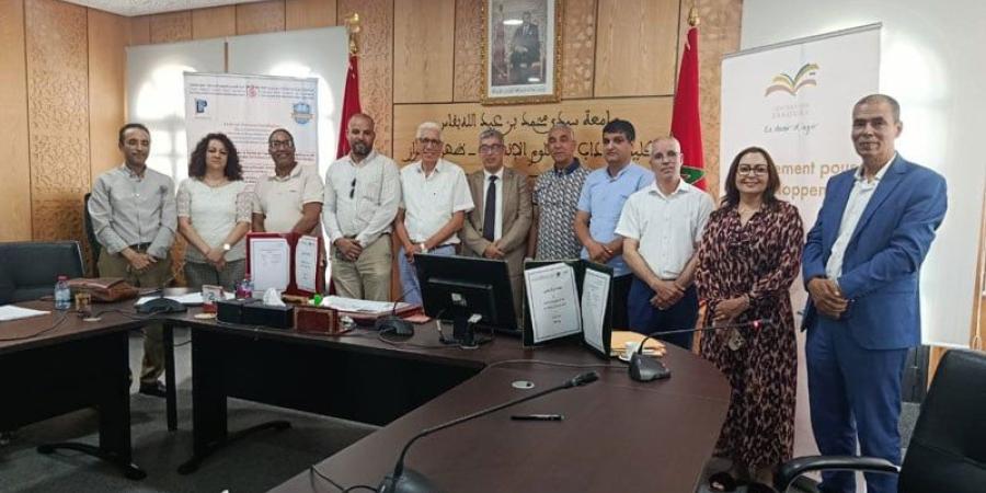 شراكة
      مختبر
      جامعي
      ومؤسسة
      زاكورة